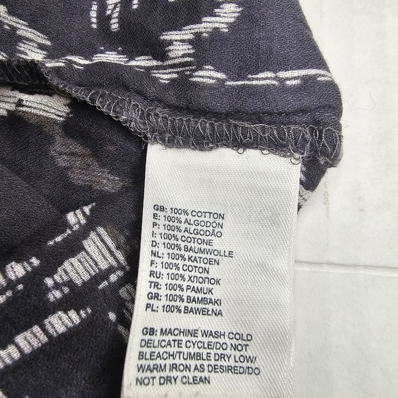 The North Face Black and White Sleeveless Top Blouse Size M 100% Cotton - Picture 7 of 8